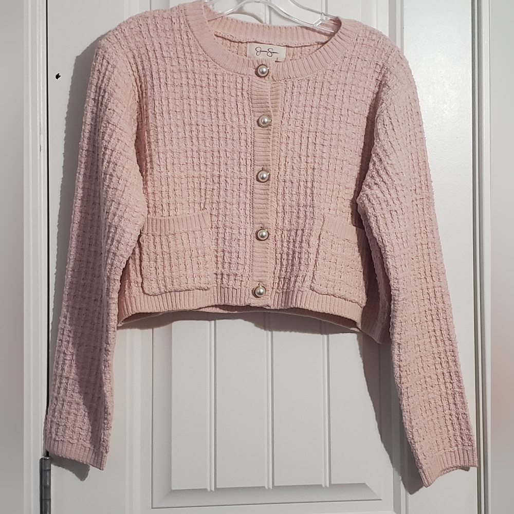 🥶Crop Cardigan with Gold Trimmed Pearl Buttons.